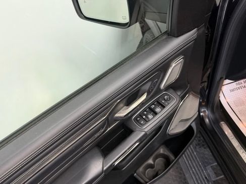 Used 2020 RAM 1500 Limited w/ Black Appearance Package AWD/4WD image 18
