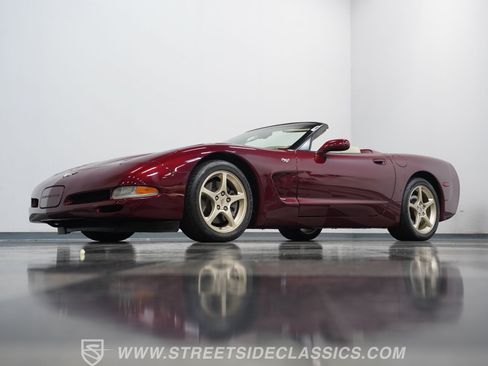 Used 2003 Chevrolet Corvette Convertible w/ Preferred Equipment Group1 RWD image 20