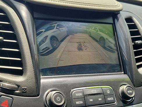 Used 2018 Chevrolet Impala Premier w/ Premier Confidence Package FWD image 32