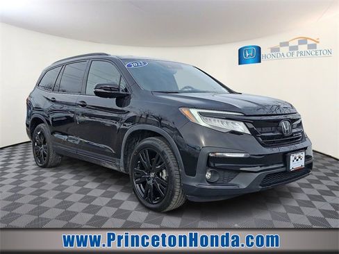Certified 2022 Honda Pilot Black Edition image 1