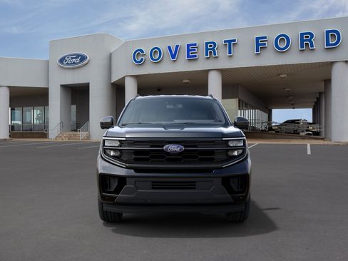 New 2027 Ford Expedition Max Active RWD image 3
