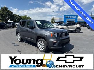 Used 2023 Jeep Renegade Latitude image 1