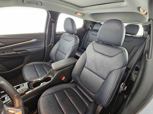 Used 2023 Chevrolet Bolt EUV Premier w/ Sun & Sound Package image 20