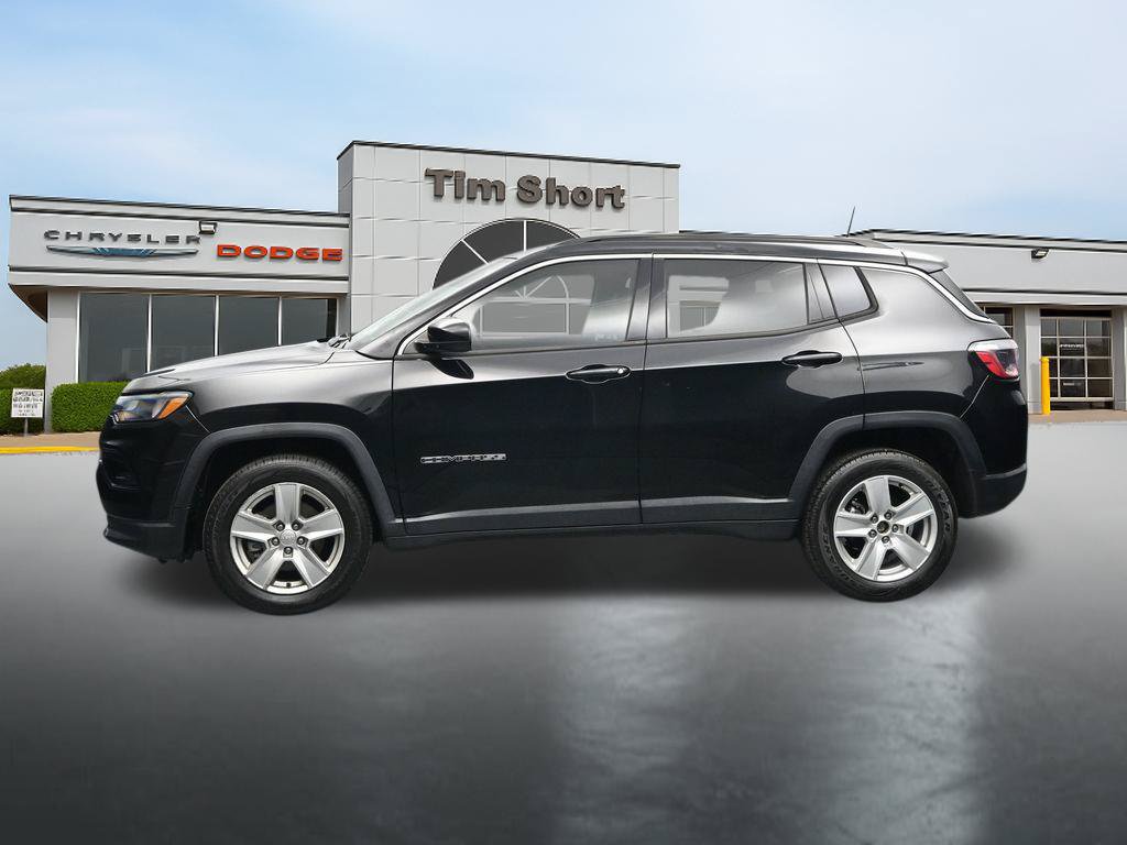 Used 2022 Jeep Compass Latitude w/ Convenience Group AWD/4WD image 2
