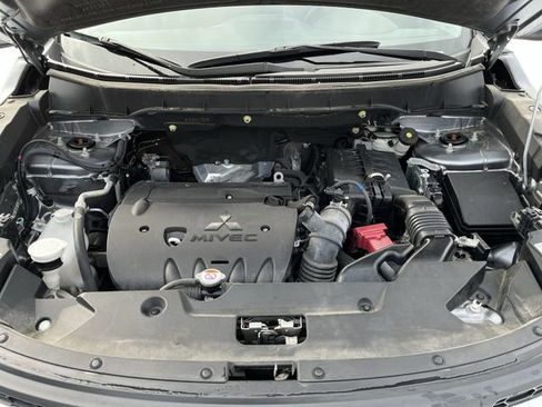 Used 2023 Mitsubishi Outlander Sport AWD image 19