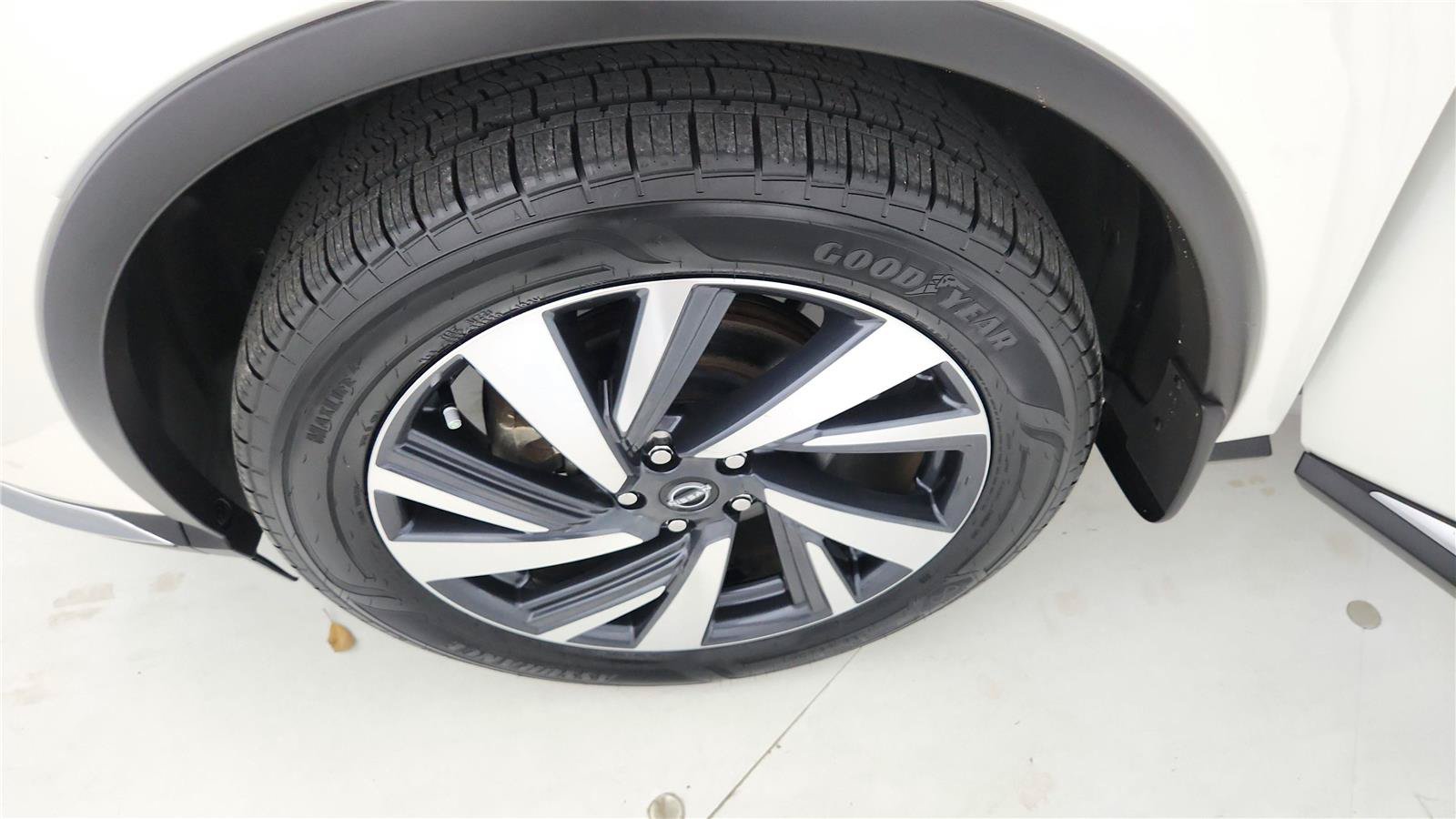 Used 2024 Nissan Murano SL FWD image 34