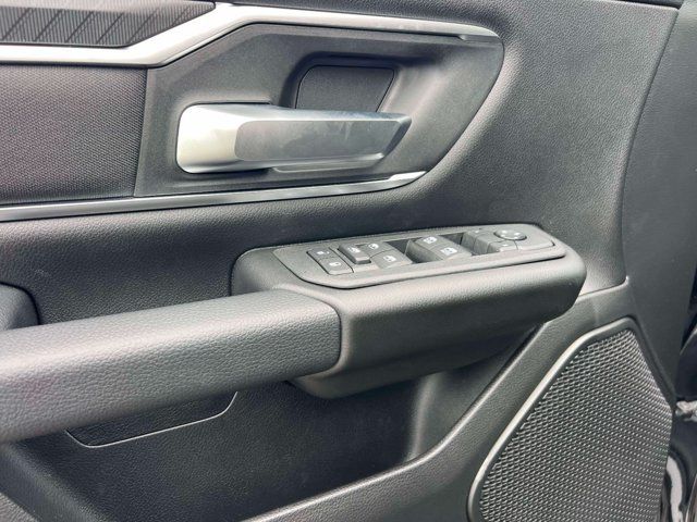 Used 2025 RAM 1500 Big Horn AWD/4WD image 15