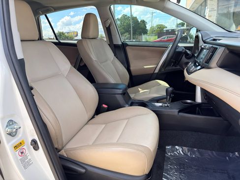 Used 2014 Toyota RAV4 XLE FWD image 19