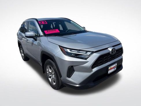 Used 2023 Toyota RAV4 XLE AWD/4WD image 7