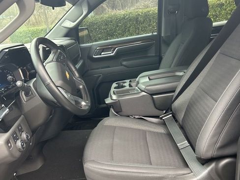 Used 2023 Chevrolet Silverado 1500 LT image 24
