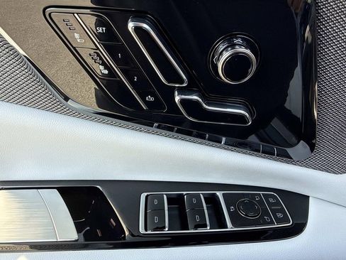 New 2026 Cadillac Optiq Luxury 1 image 19