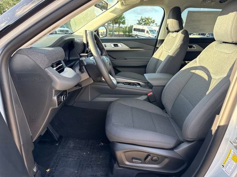 New 2026 Ford Explorer Active image 19