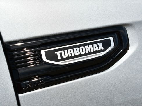 New 2026 GMC Sierra 1500 Elevation image 9