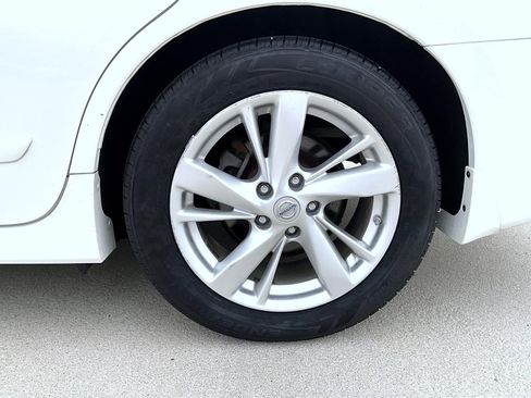Used 2015 Nissan Altima 2.5 SL w/ Moonroof Package FWD image 24
