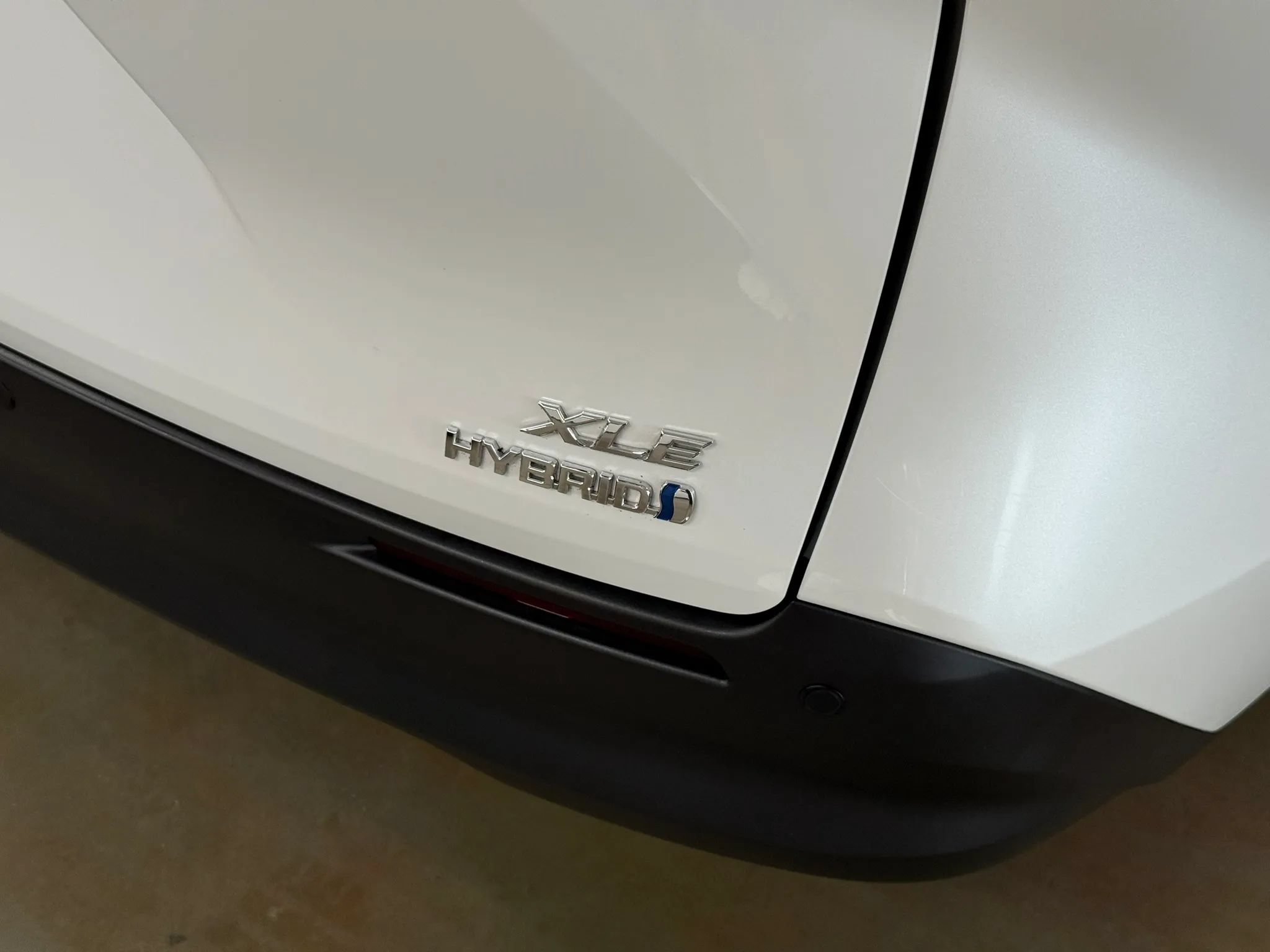Used 2022 Toyota Sienna XLE w/ XLE Plus Package FWD image 8