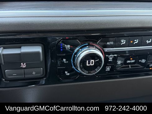 New 2026 GMC Sierra 1500 SLT AWD/4WD image 17