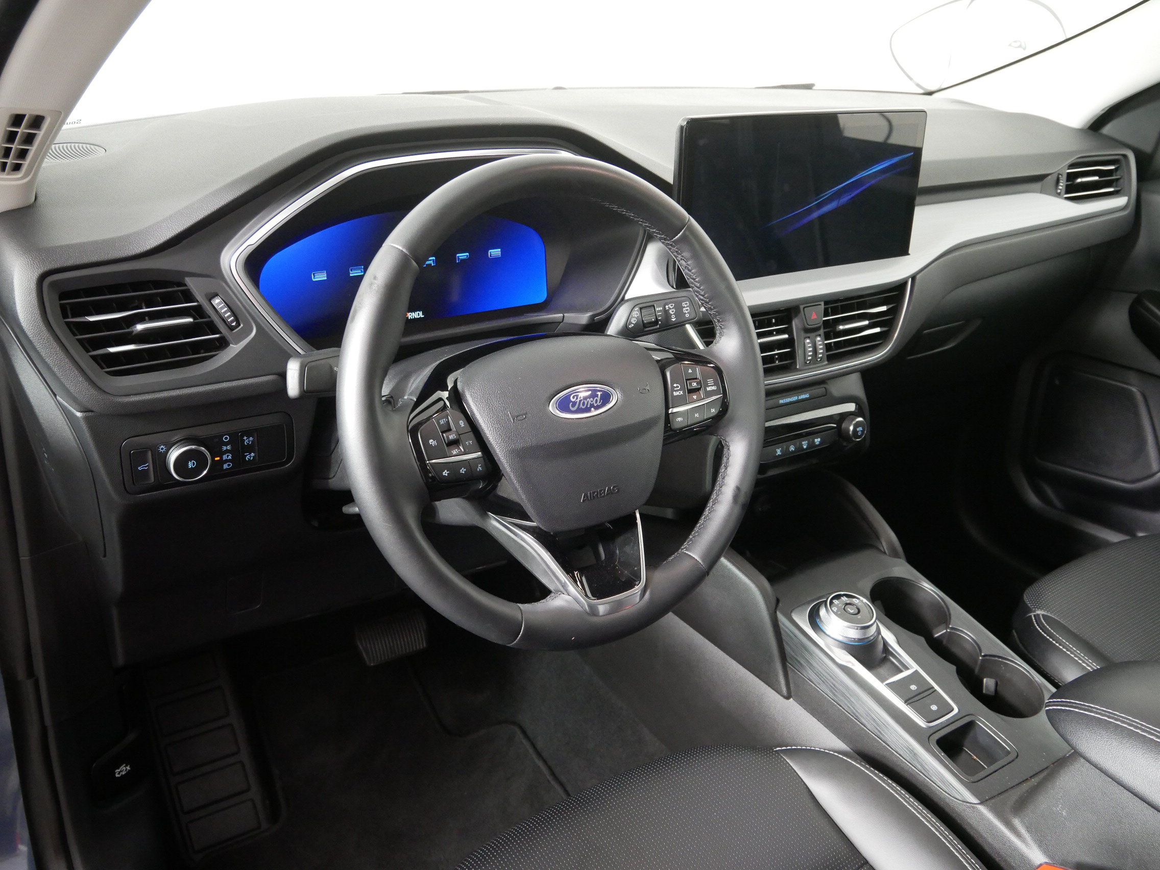 Used 2025 Ford Escape Platinum AWD/4WD image 10