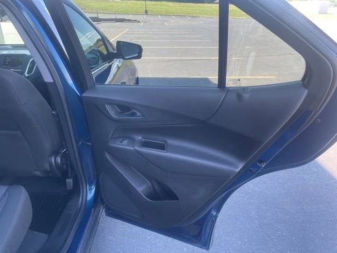 Used 2019 Chevrolet Equinox LT FWD image 50