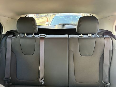 Used 2025 Buick Encore GX Preferred FWD image 37