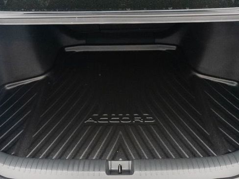 Used 2024 Honda Accord EX-L image 12
