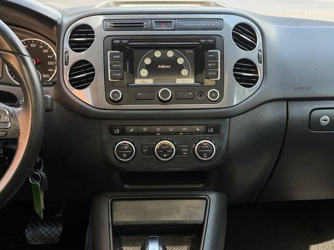 Used 2013 Volkswagen Tiguan S AWD/4WD image 19