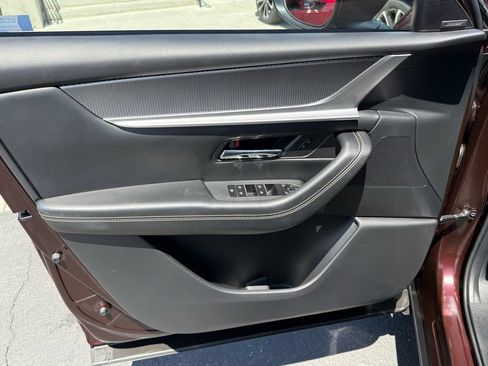 Certified 2024 MAZDA CX-90 Plug-In Hybrid w/ Premium Pkg AWD/4WD image 39