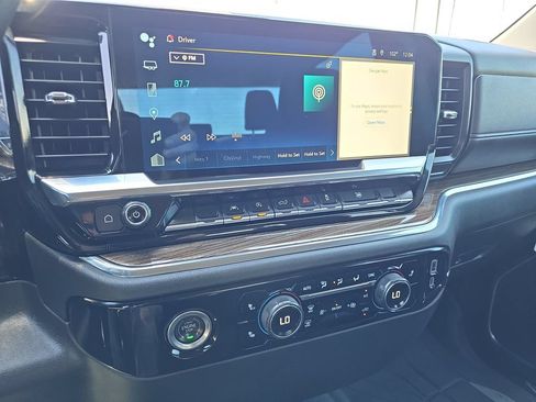 Used 2023 Chevrolet Silverado 1500 LT AWD/4WD image 21