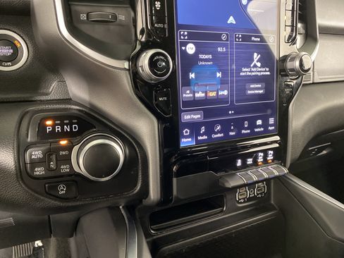 Used 2024 RAM 1500 Big Horn AWD/4WD image 28