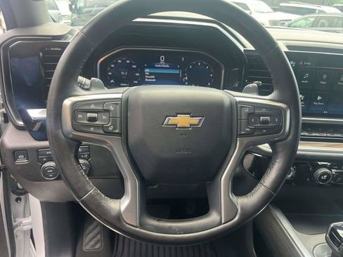 Used 2022 Chevrolet Silverado 1500 LT AWD/4WD image 22