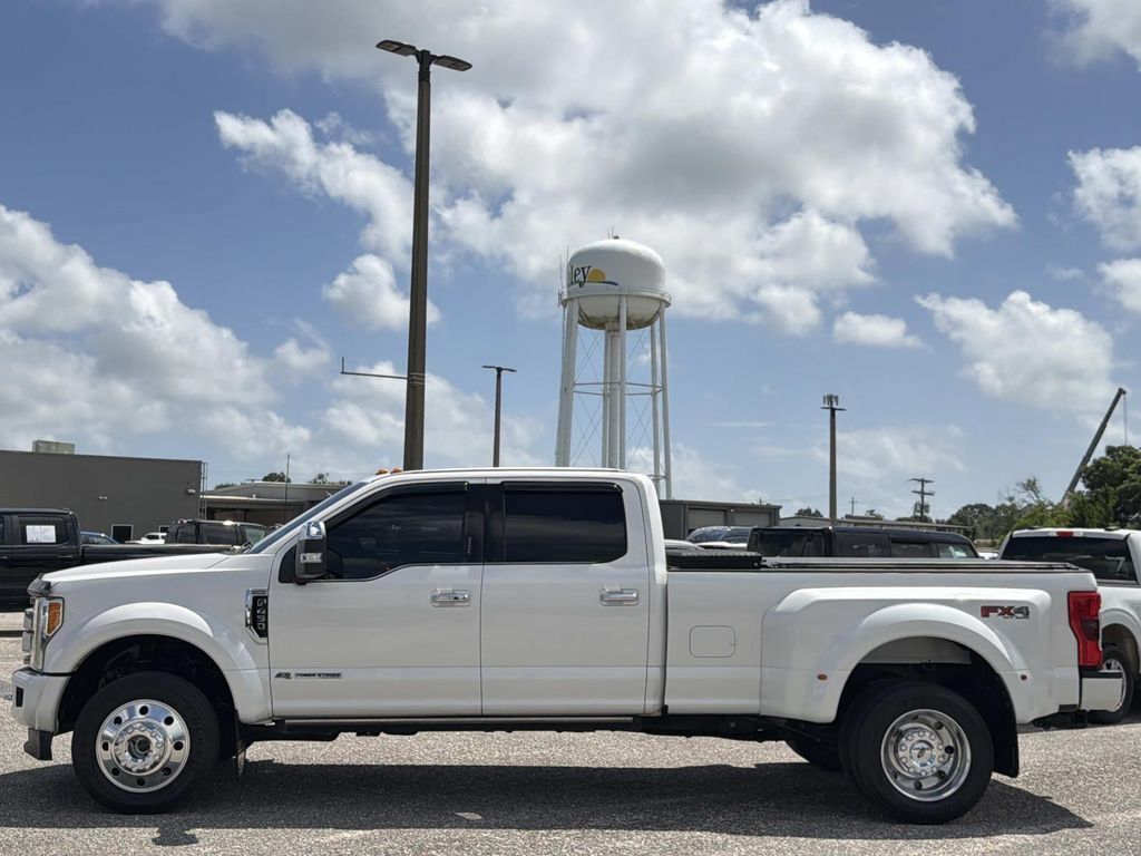 Used 2018 Ford F450 Platinum w/ Platinum Ultimate Package AWD/4WD image 7