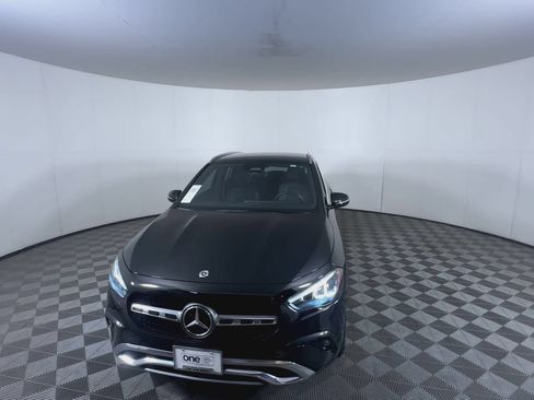 Used 2025 Mercedes-Benz GLA 250 4MATIC image 3