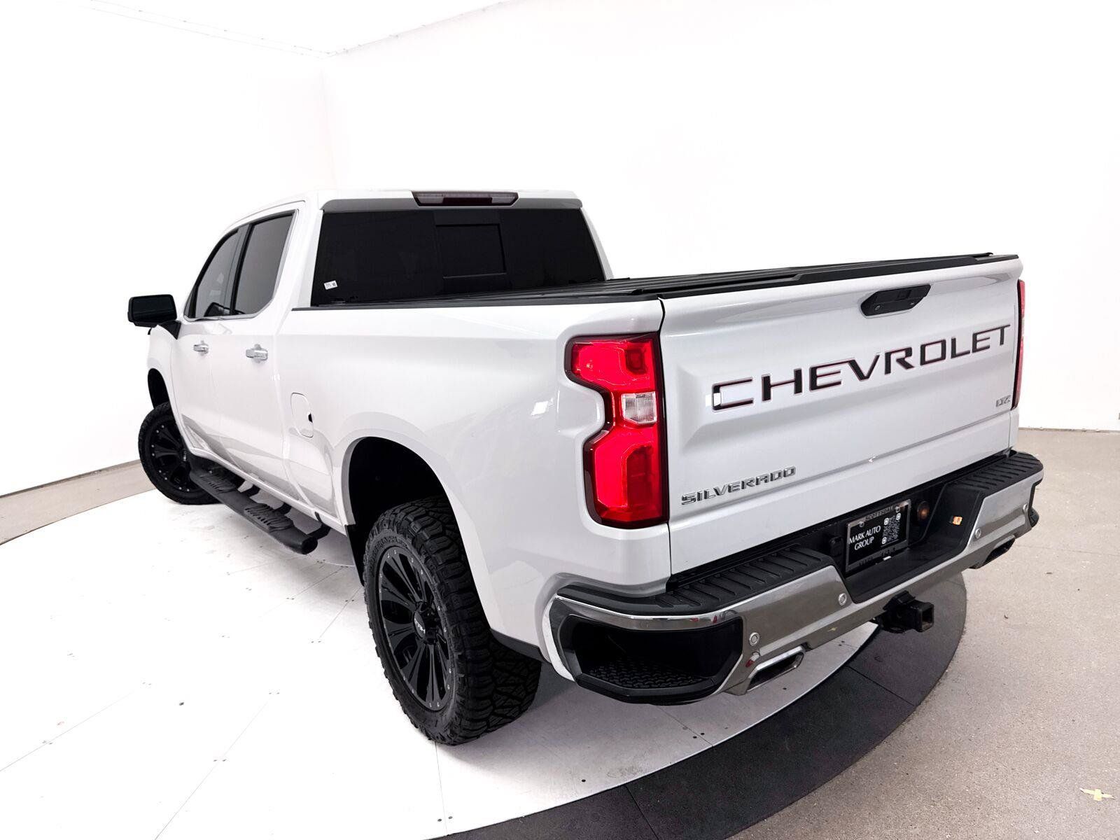 Used 2020 Chevrolet Silverado 1500 LTZ w/ LTZ Plus Package AWD/4WD image 6