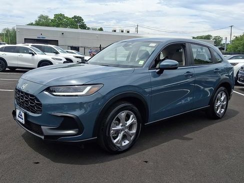 Certified 2024 Honda HR-V LX image 3