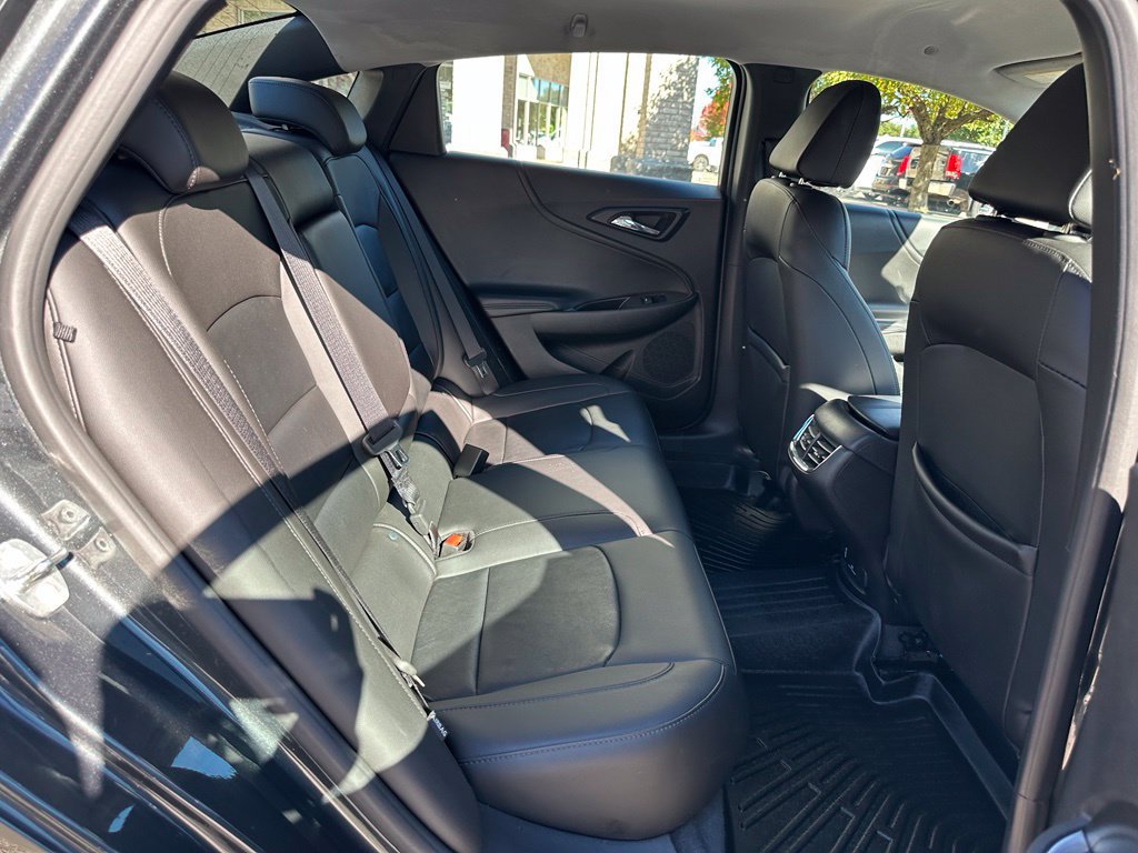 Used 2016 Chevrolet Malibu LT w/ Leather Package FWD image 28