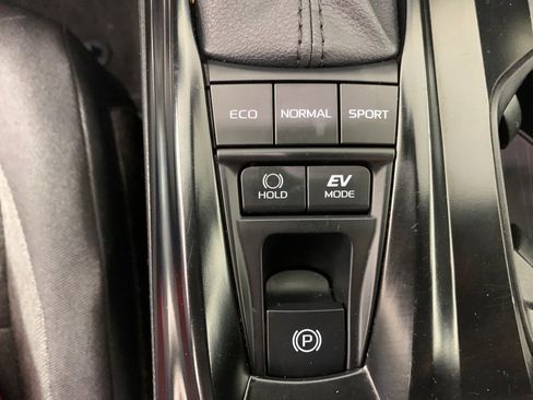 Used 2025 Toyota Camry LE image 26