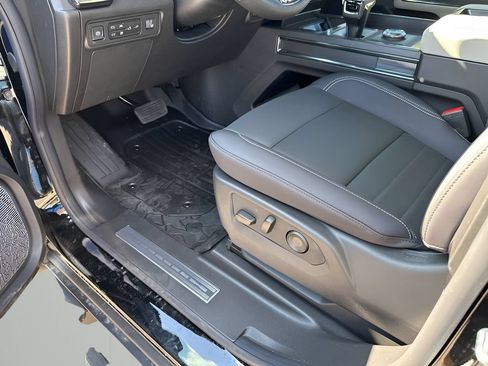 New 2026 GMC Hummer EV 4x4 Crew Cab image 33