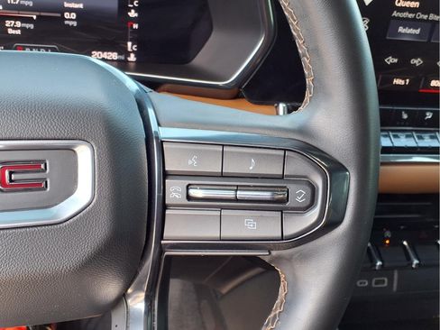 Used 2023 GMC Canyon AT4 AWD/4WD image 16