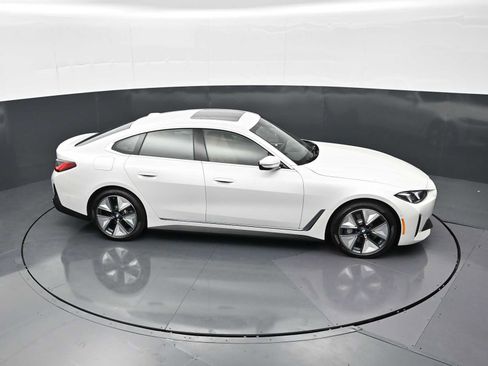 New 2026 BMW i4 xDrive40i w/ Premium Package AWD/4WD image 19