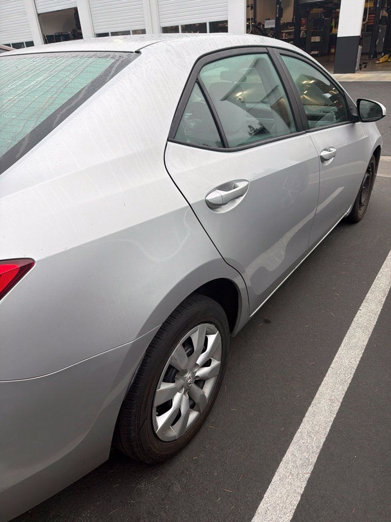 Used 2015 Toyota Corolla LE FWD image 4