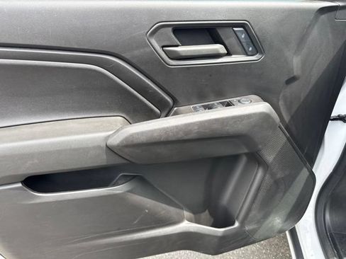 Used 2024 Chevrolet Colorado W/T RWD image 7