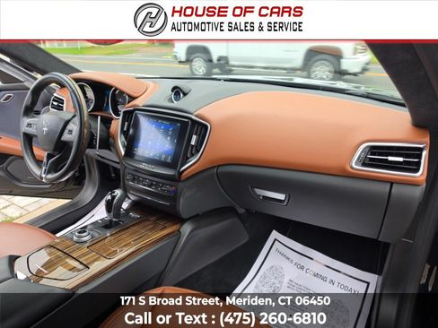 Used 2017 Maserati Ghibli S Q4 AWD/4WD image 40
