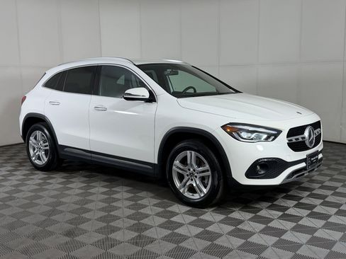 Used 2022 Mercedes-Benz GLA 250 4MATIC image 7