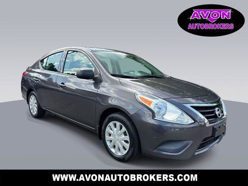 Used 2015 Nissan Versa S Plus FWD image 1
