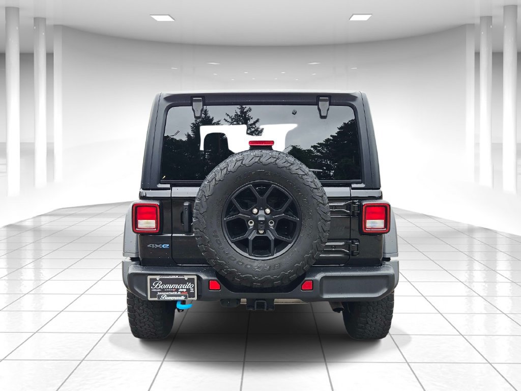 Used 2024 Jeep Wrangler Unlimited AWD/4WD image 4
