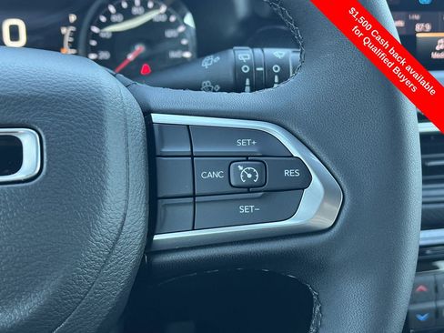 New 2026 Jeep Compass Latitude image 11