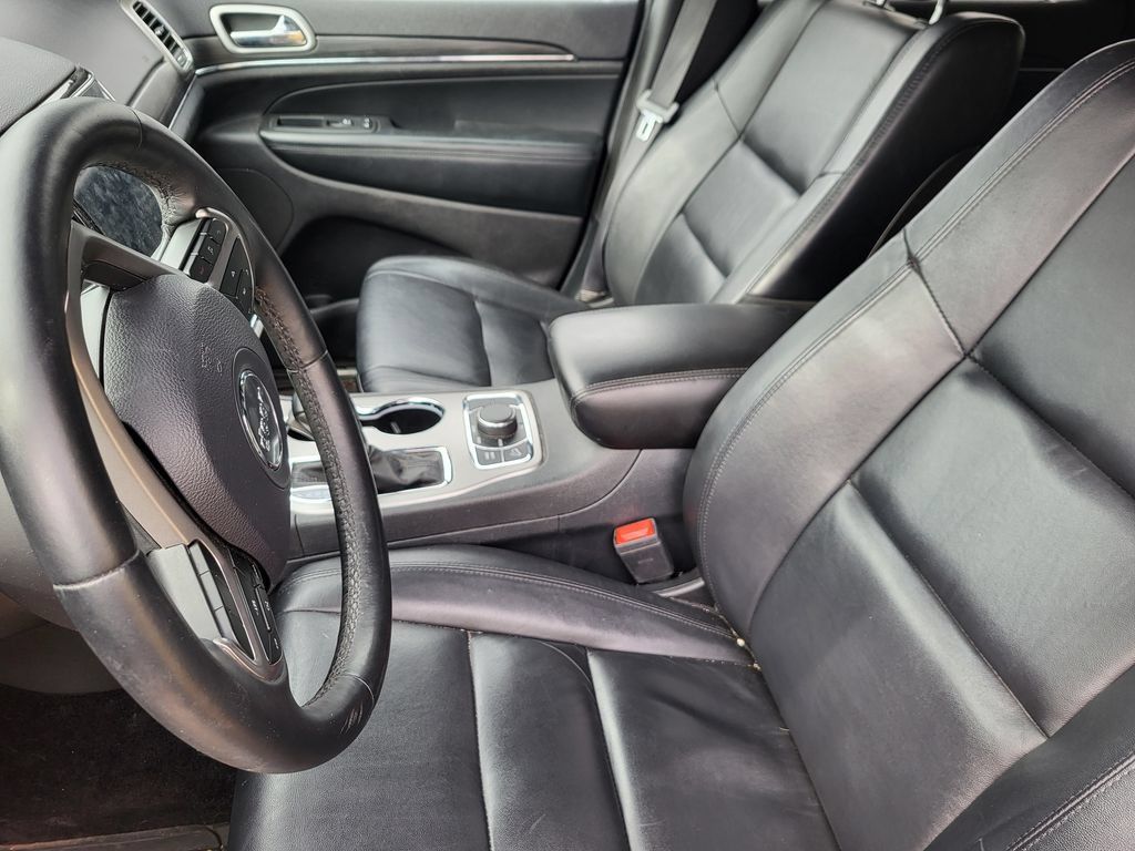 Used 2019 Jeep Grand Cherokee Limited AWD/4WD image 3