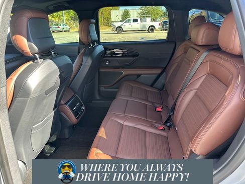 New 2026 Lincoln Nautilus Reserve w/ Jet Appearance Package image 22