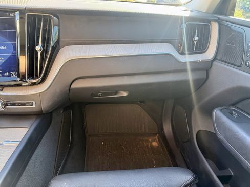 Used 2019 Volvo XC60 T8 Inscription w/ Advanced Package image 24