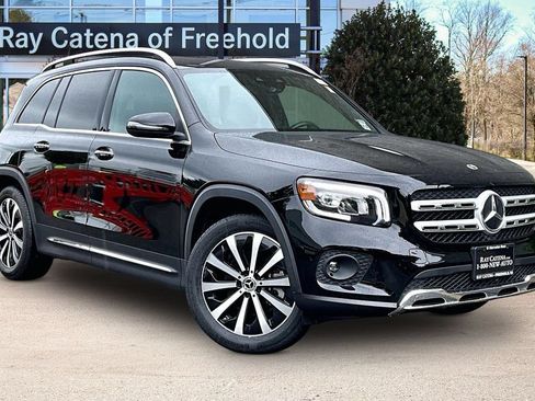Certified 2022 Mercedes-Benz GLB 250 4MATIC image 11