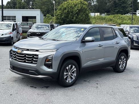New 2026 Chevrolet Equinox LT w/ Safety and Technology Package AWD/4WD image 2